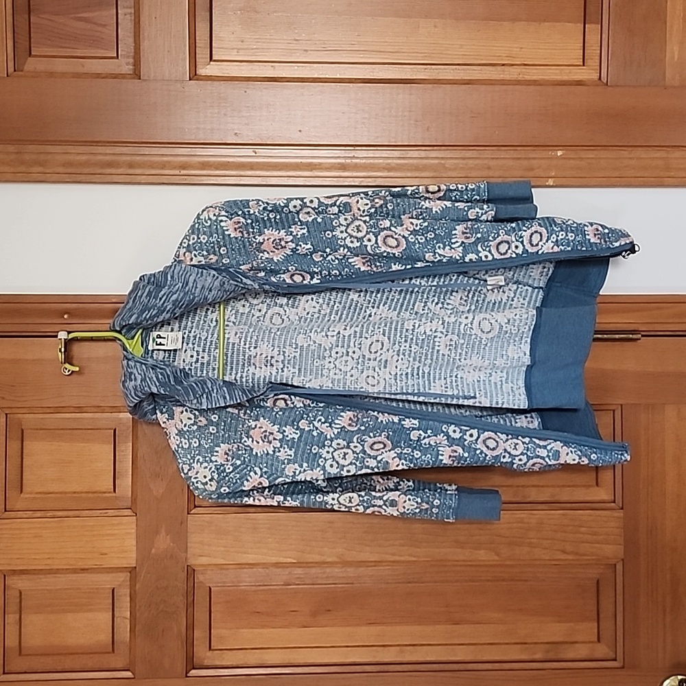 Free People three qtr light hoodie